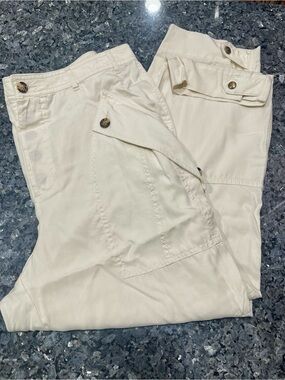 Express Women's Off White Cargo Style Ankle Pants Size 12 NWT